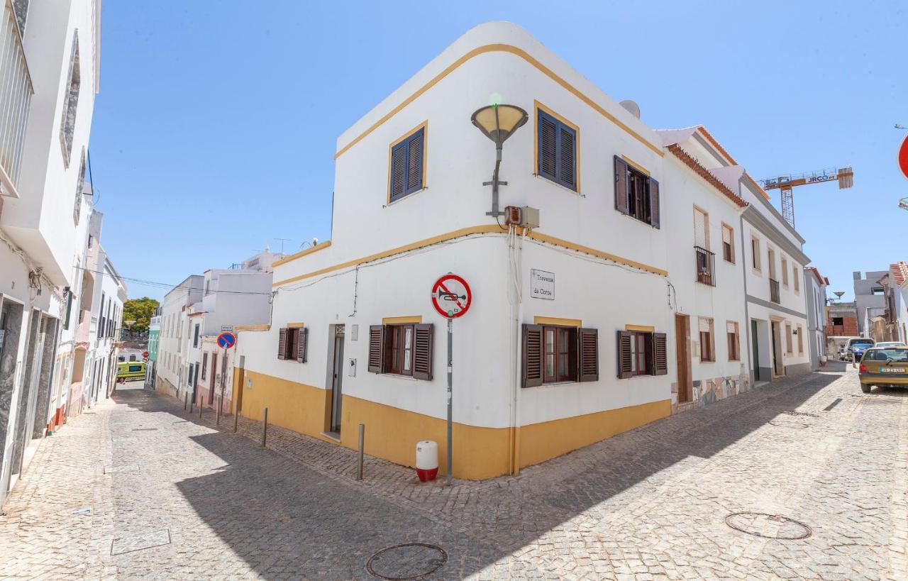 J - Casa Do Farol Guesthouse 拉哥斯 外观 照片
