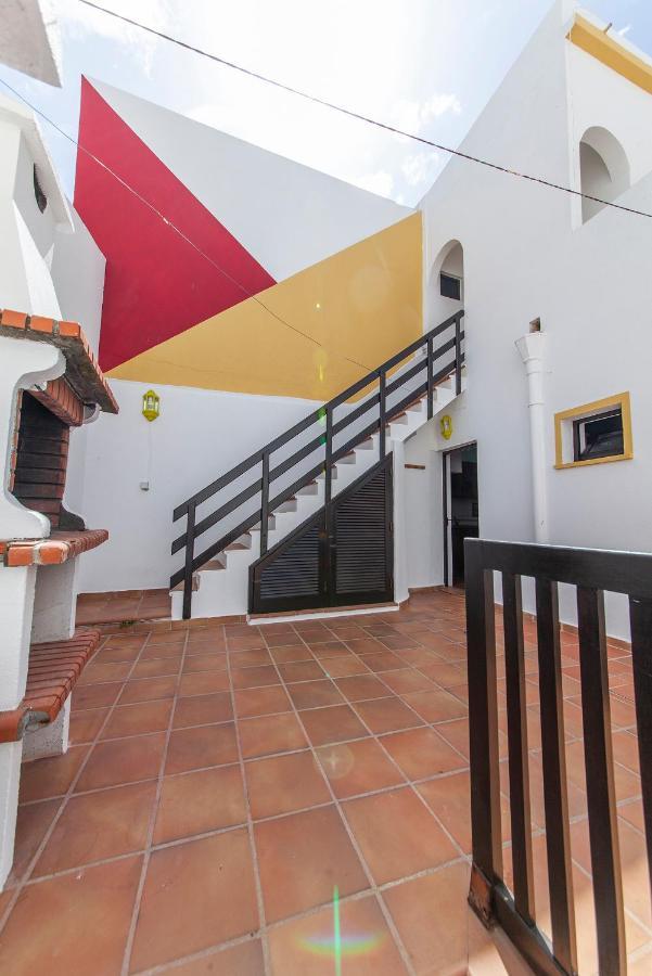 J - Casa Do Farol Guesthouse 拉哥斯 外观 照片