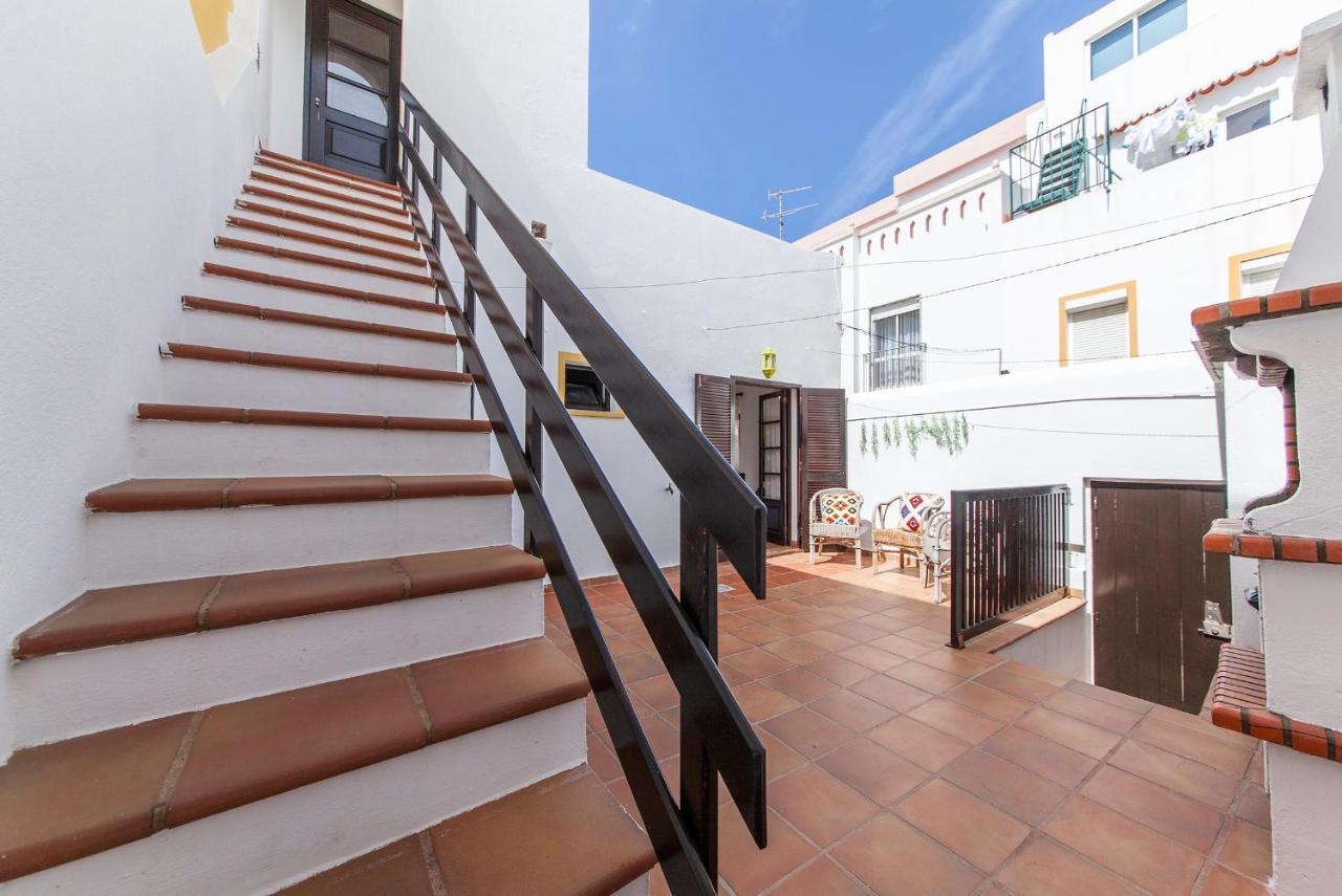J - Casa Do Farol Guesthouse 拉哥斯 外观 照片