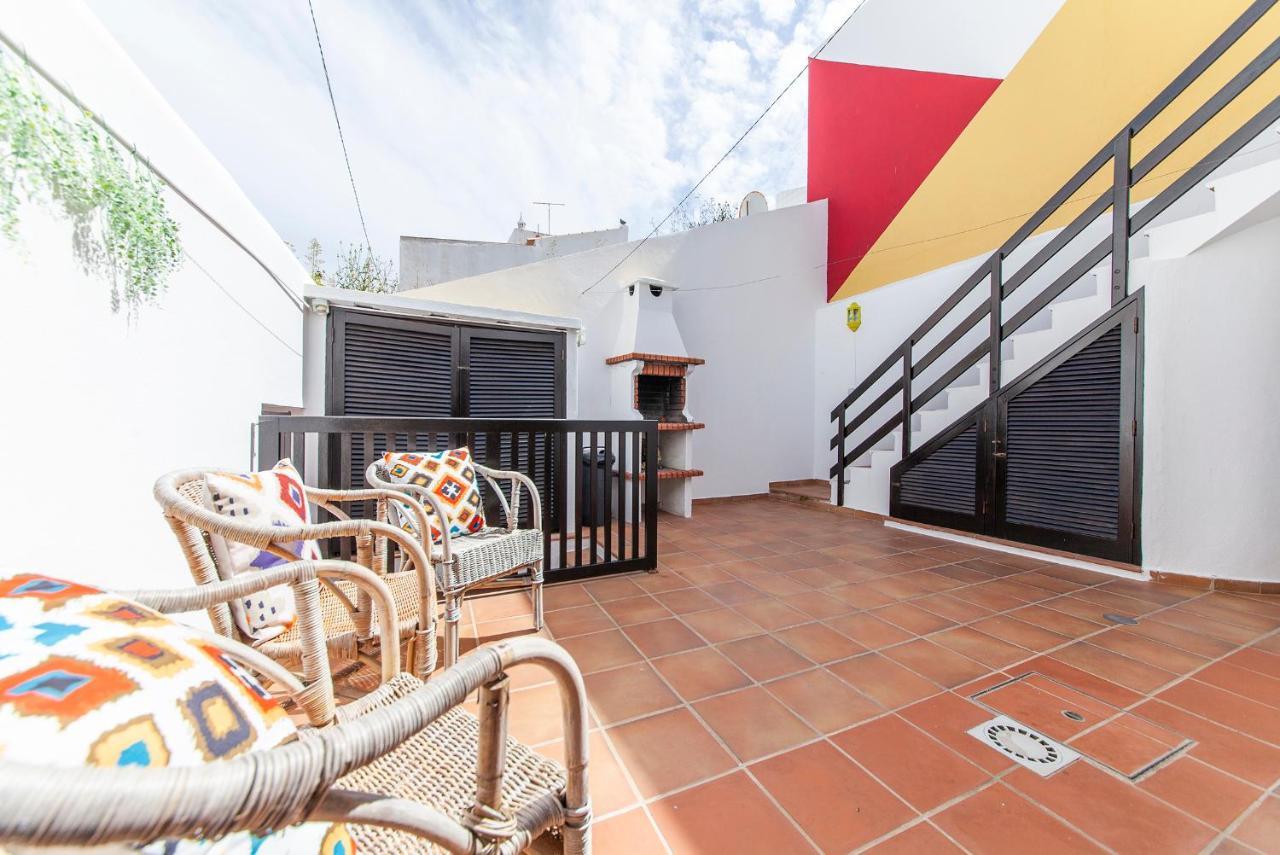 J - Casa Do Farol Guesthouse 拉哥斯 外观 照片