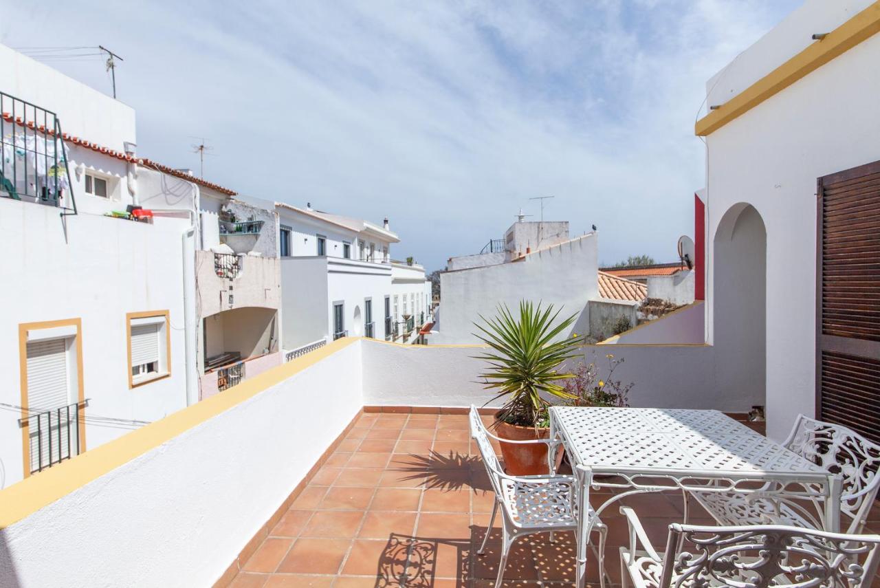 J - Casa Do Farol Guesthouse 拉哥斯 外观 照片