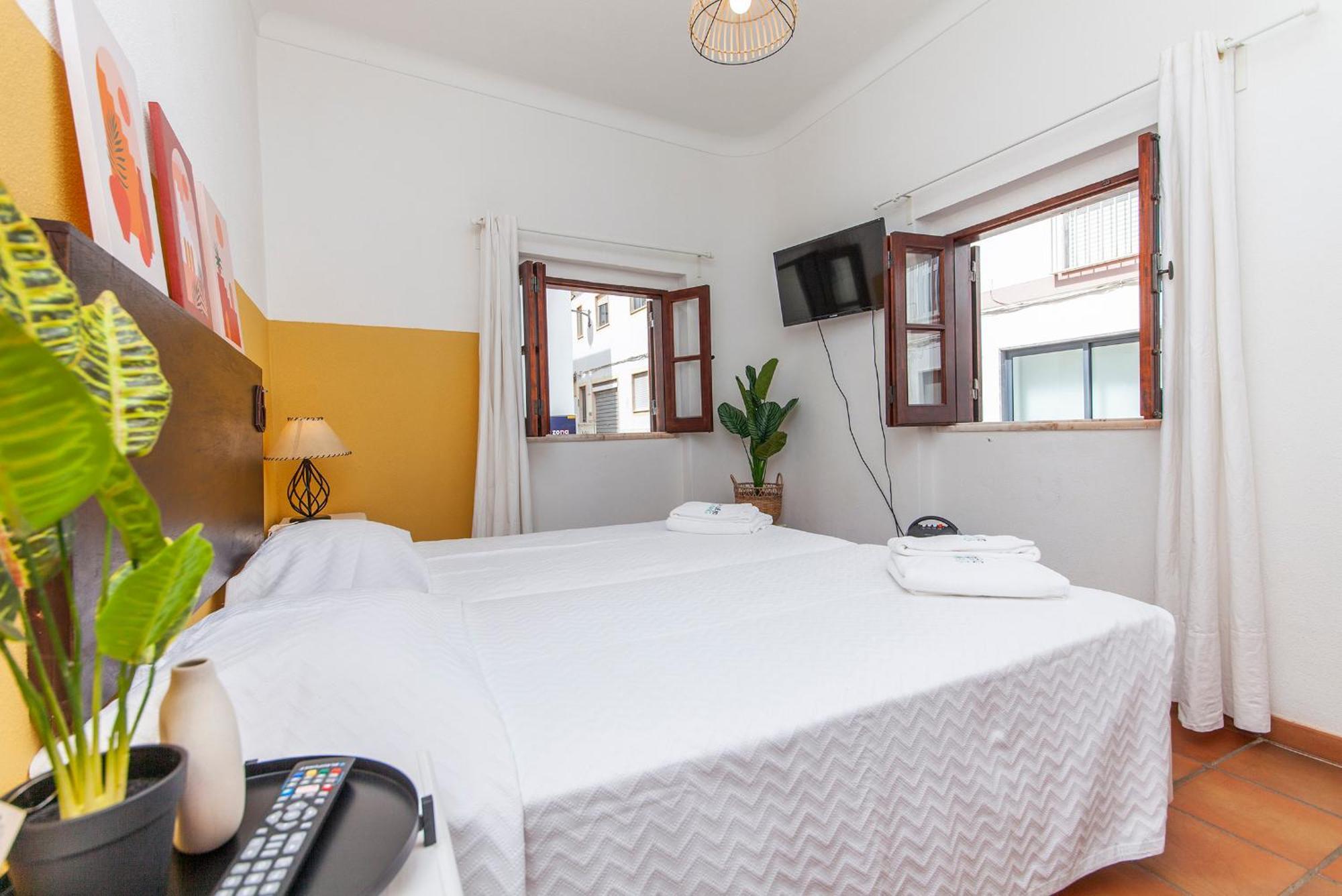 J - Casa Do Farol Guesthouse 拉哥斯 客房 照片