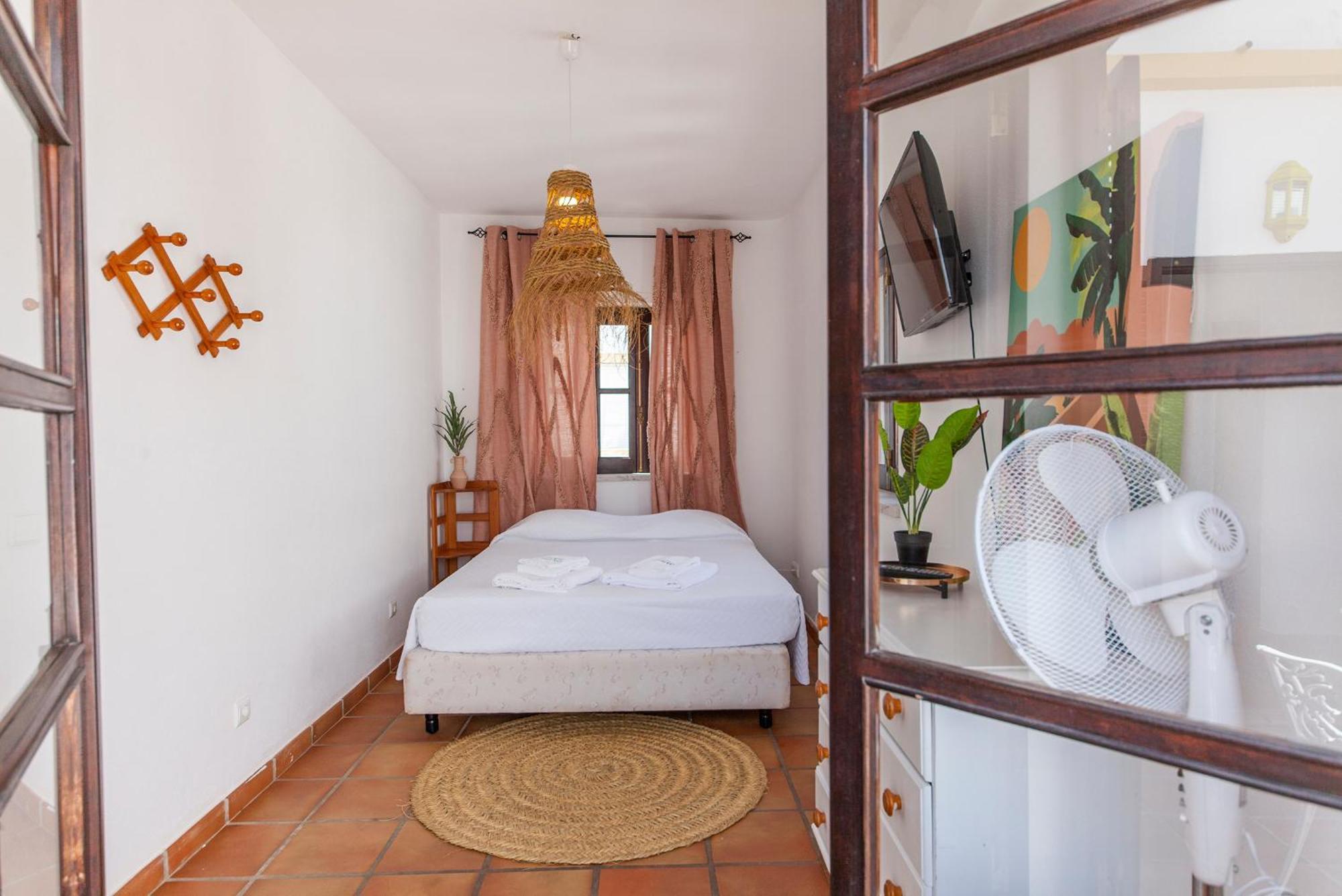 J - Casa Do Farol Guesthouse 拉哥斯 客房 照片