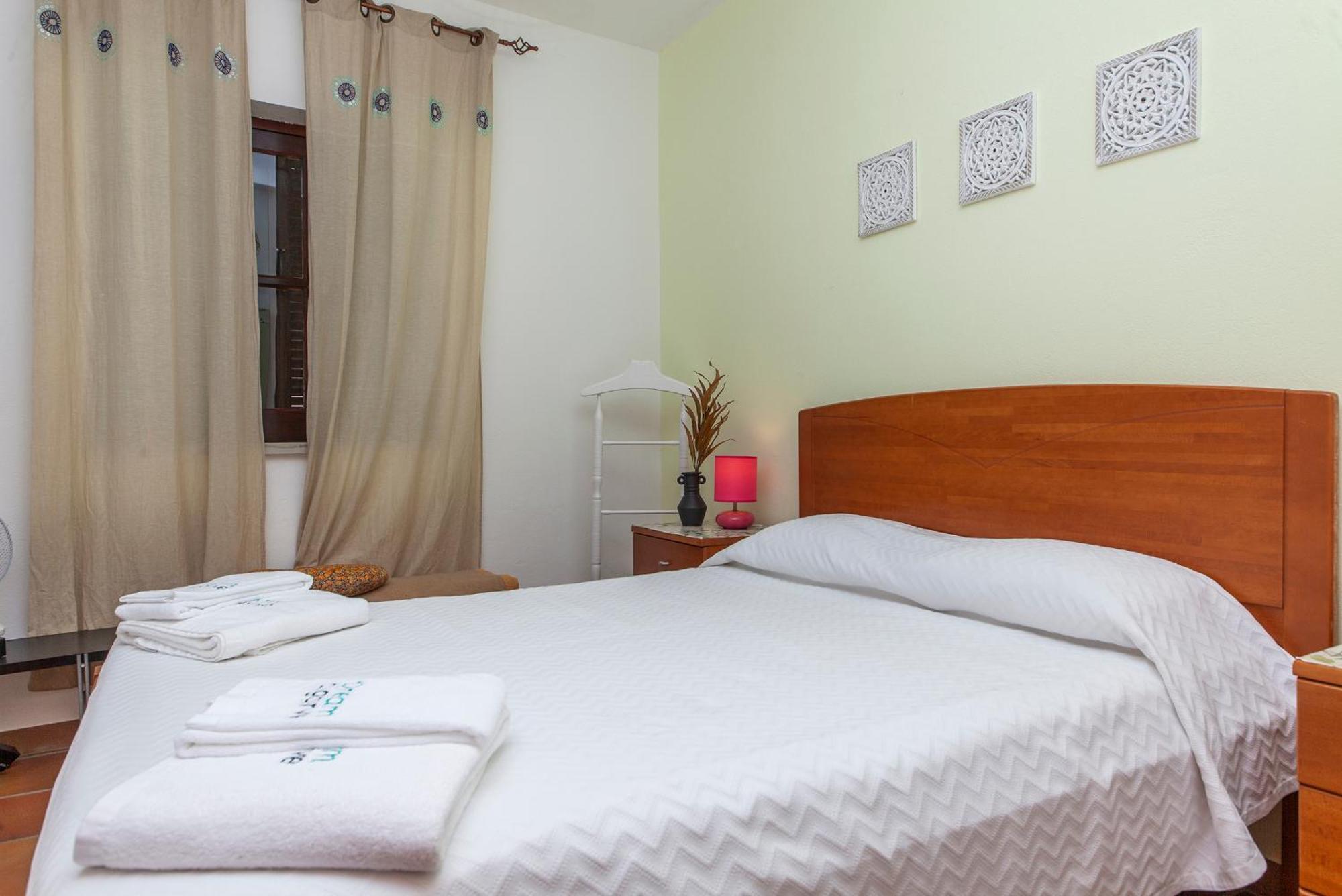 J - Casa Do Farol Guesthouse 拉哥斯 客房 照片